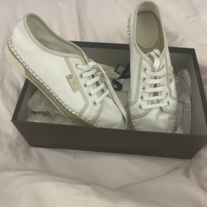 Gucci sneakers (Authentic) size 37.5